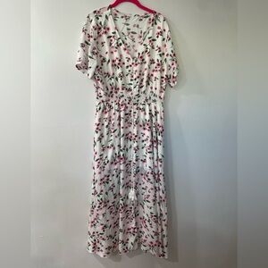 Maxi Dress w/ Cherry Blossoms. XXL